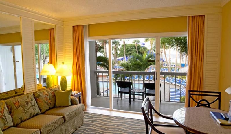 Tradewinds Island Grand - Poolside Suite Living Room